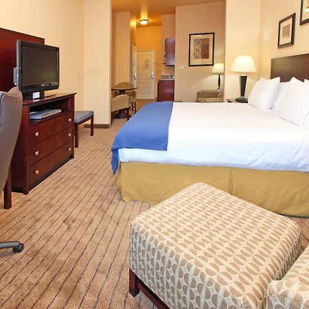 Holiday Inn Express Hotel & Suites Marshall By Ihg Quarto foto